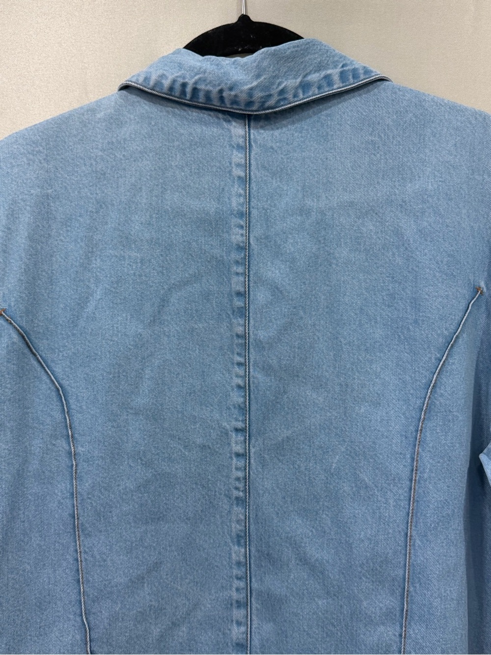 Light Wash Denim Jacket for Women - Casual Button-Front Jean Jacket - Picture 7 of 12